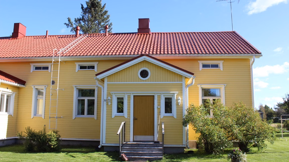 maison jaune