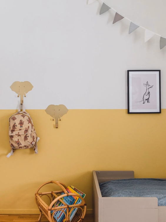 img_yellow_room