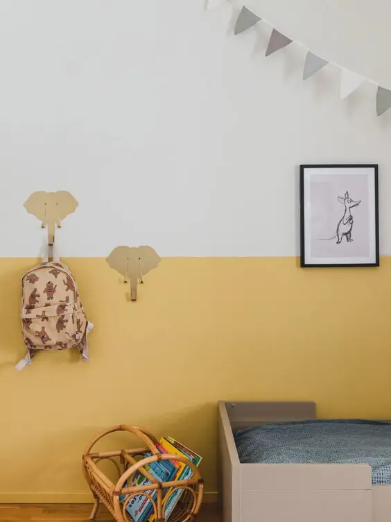 img_yellow_room