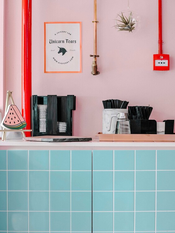 Matières et mobilier hétéroclites