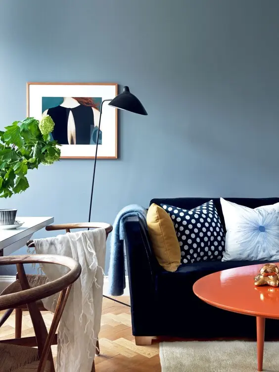 blue room