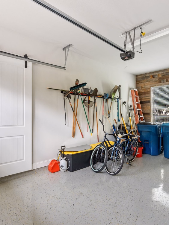 garage blanc