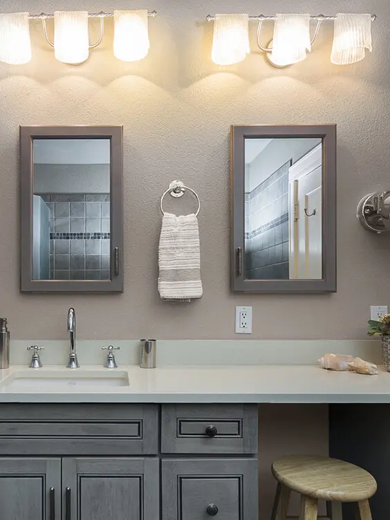 grey bathroom