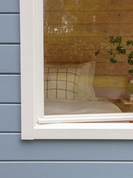 Abris jardin fenêtre